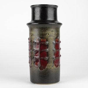 Grand vase en céramique vintage rouge noir par Strehla, années 60 et 70, poterie est-allemande, pichet en céramique mcm du milieu du siècle