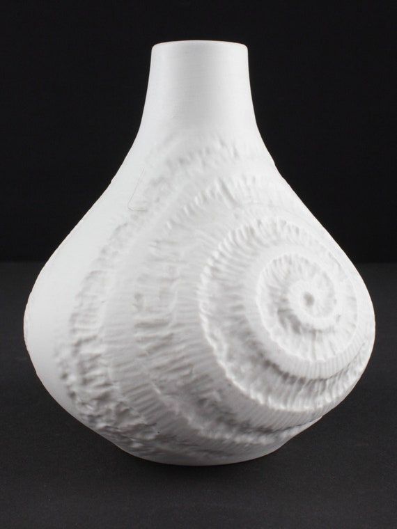 KPM 花瓶 気品あふれるKPMベルリンの花瓶（17cm） - 貴人たちのマイセン