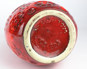 赤い陶器の彫刻花瓶 ⑤ 真紅の花瓶 イタリア製 彫刻 陶器 18✖︎25 1990年代 (291) - メルカリ