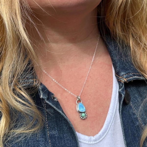 Collier en argent sterling orné d'opale boulder australienne et de variscite