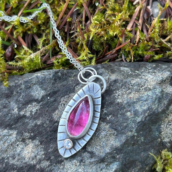 Collier en argent sterling avec tourmaline rose et quartz