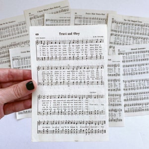 1957 vintage Sonntagsschule Hymns Noten für Papierherstellung, Junk Journals, Smash Books, Scrapbooking und Collage
