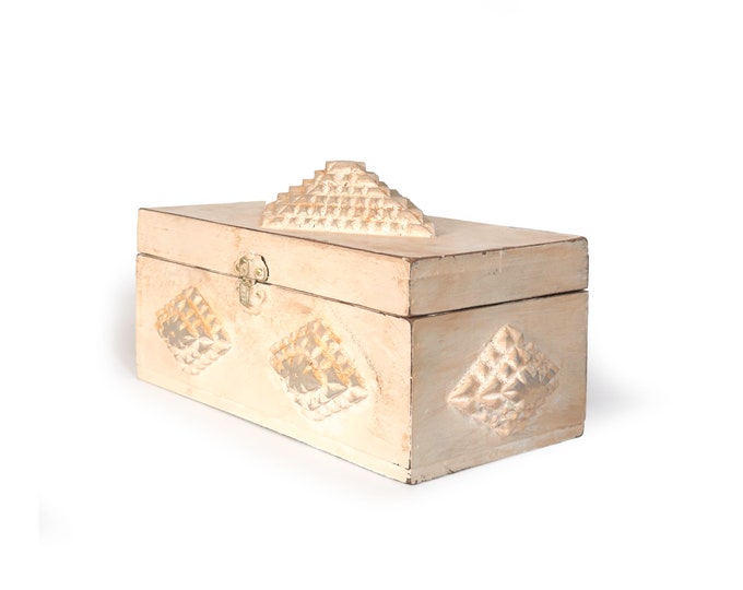 Vintage White Tramp Art Box