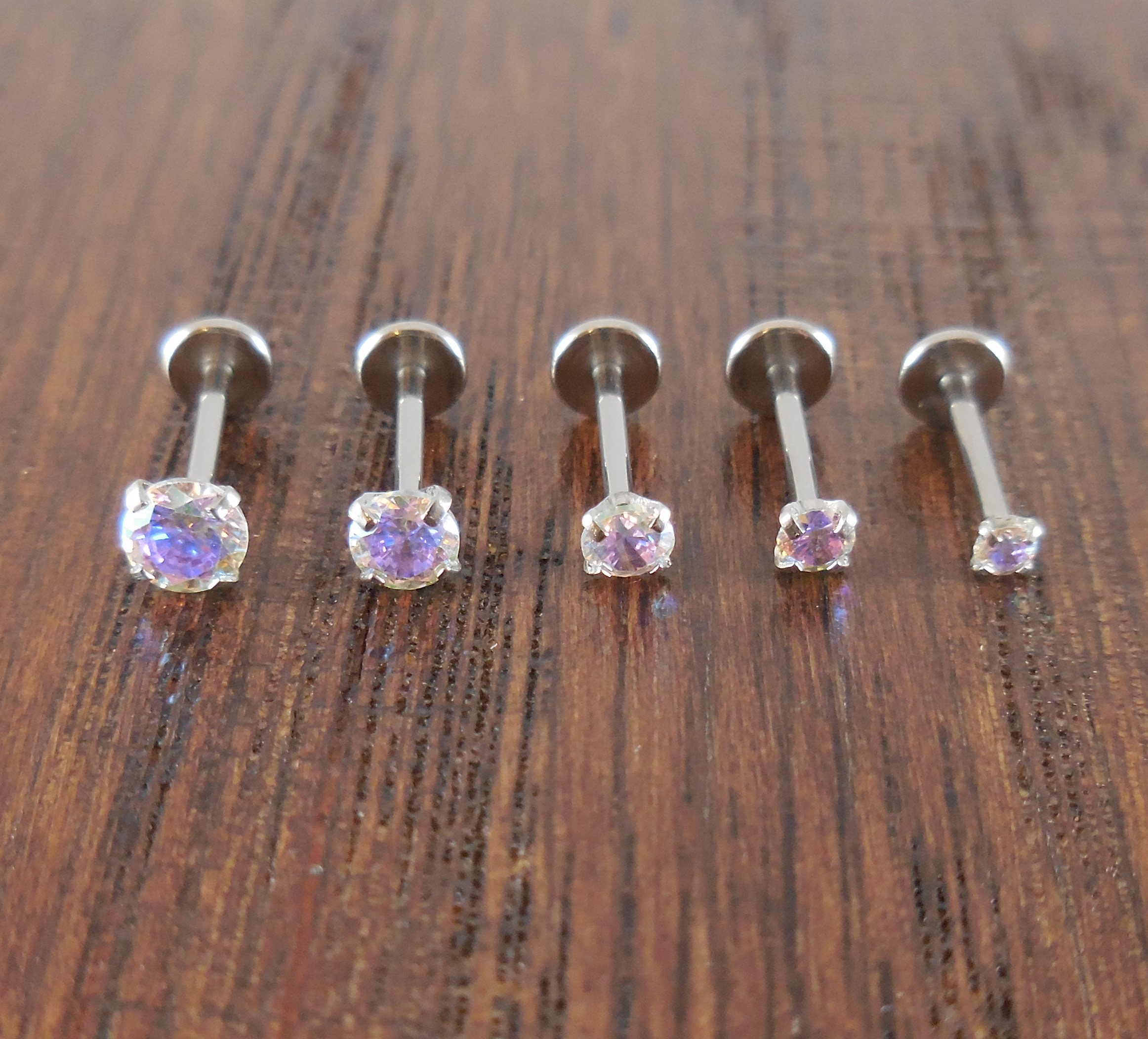 Tragus AB Rainbow Auroral Borealis Crystal Flat Back Threadless 5mm, 6mm Push Pin Triple Helix 18G 2-4mm Nose Ring Stud Labret Lip Earrings