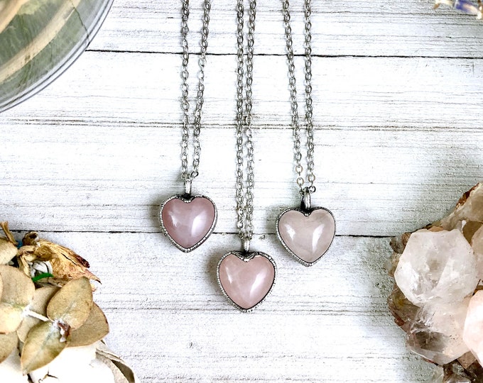 Rose Quartz Necklace / Pink Crystal Necklace Pendant / Small Crystal Heart Necklace / Pink Stone Necklace  / Gift for Her