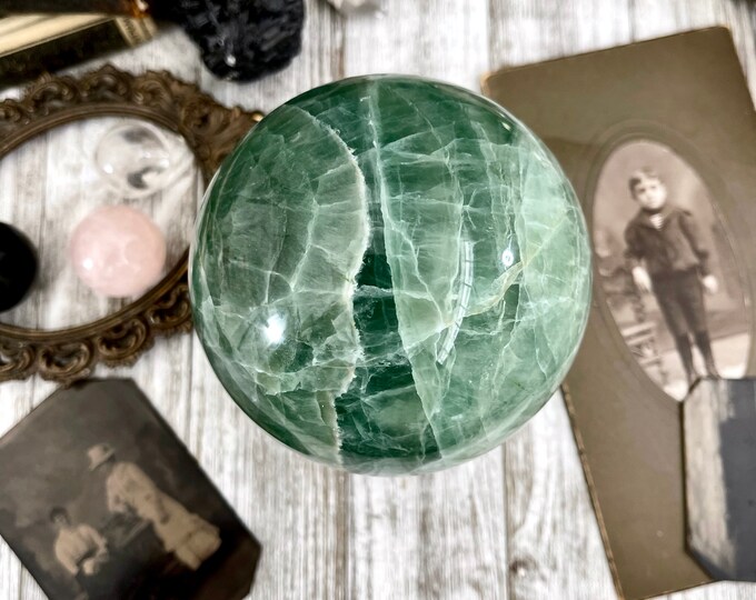 Large Green Fluorite Crystal Ball / FoxlarkCrystals/ Crystal Sphere Wiccan Pagan Spells Rituals Magic Scrying Orb Metaphysical