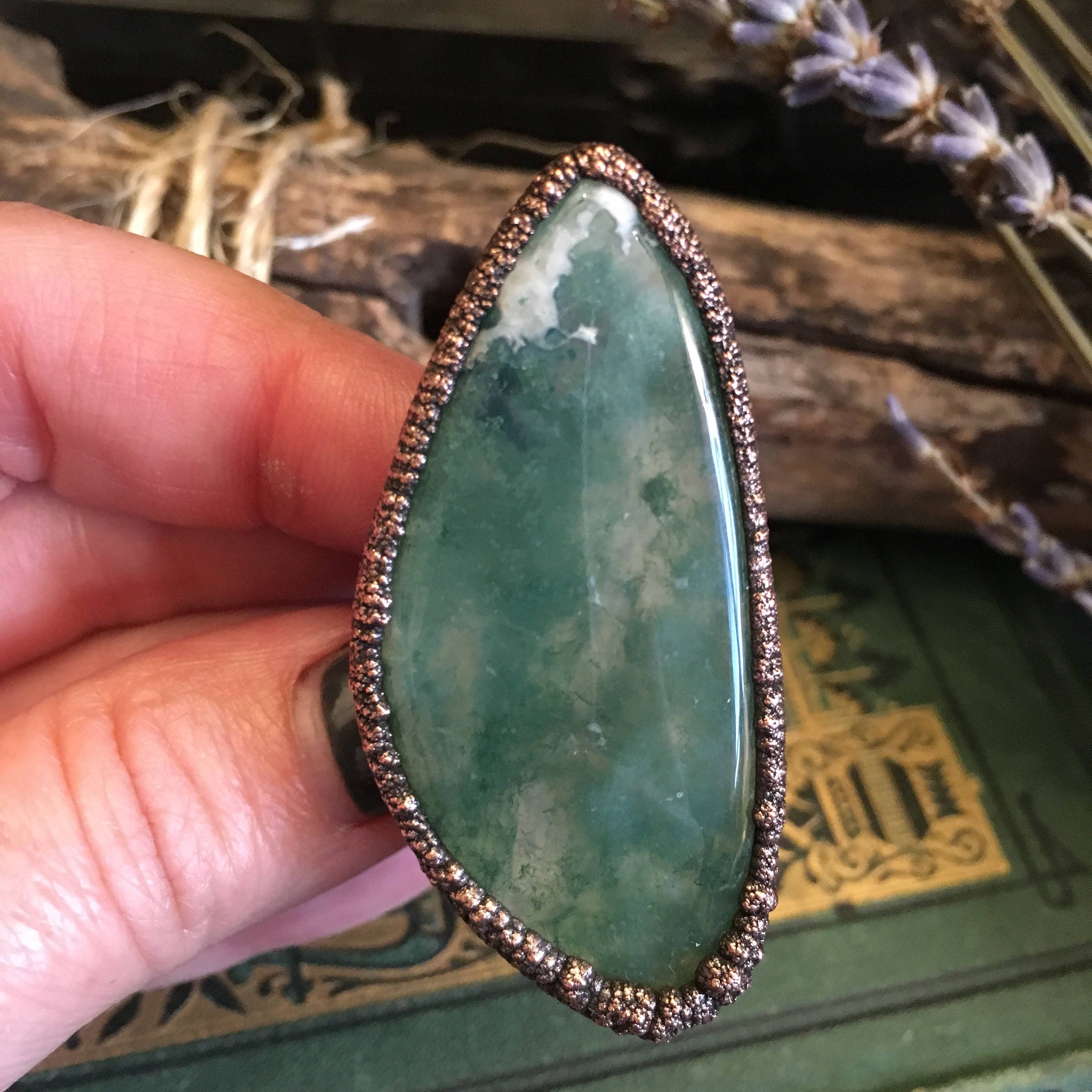 Moss Agate Ring size 8-1/2 / Natural Stone Ring / Crystal Ring / Gypsy