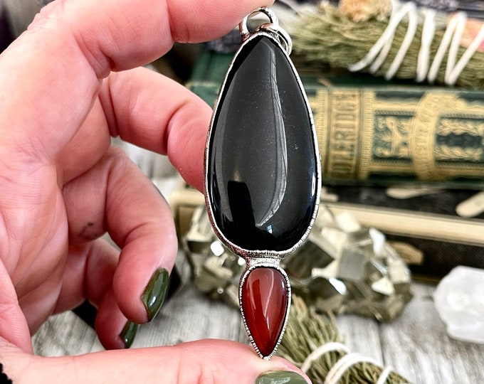 Black Onyx and Red Carnelian Necklace  / Crystal Necklace / Gothic Jewelry / Coffin Jewelry / Halloween Jewelry / Crystal Jewelry