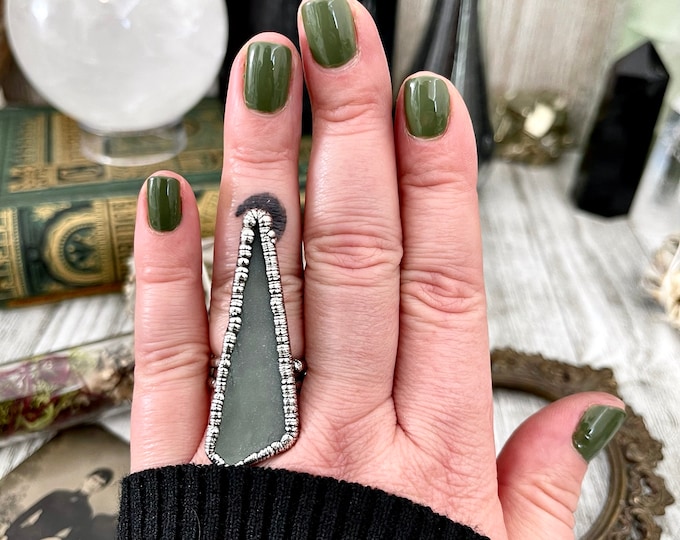 Size 8 Green Sea Glass Ring Set in Fine Silver / Foxlark Collection - One of a Kind / Statement Crystal Jewelry Bohemian Ring