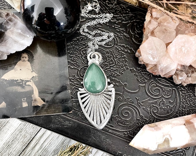 Moss & Moon Collection - Green Aventurine Crystal Necklace set in Fine Silver / / Alternative Witchy Pendent Boho Electroformed Jewelry