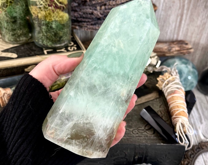 Large Green Fluorite Crystal Crystal Point Self Standing / FoxlarkCrystals / Gemstone Tower Crystal Wand Chakra Healing Crystal Home Decor