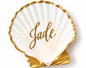 Personalized Scallop Shell Place Card, Handwritten Calligraphy Wedding Favor, Coastal Wedding Escort Card, Custom Seashell Keepsake