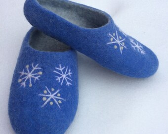 Size you can order FLOWER MEADOW felted slippers  Natural felted women home slippers