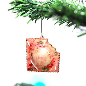 Ravioli Ornament | Italian Pasta Christmas ornament, Marinara, Ricotta cheese and basil for Xmas 2025