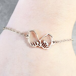 Pinky Promise Bracelet Promise Jewelry Pinky Swear Charm Bracelet Pinky Pendant Bracelet Gift for Her Women&#39;s Bracelet Adjustable Link Chain
