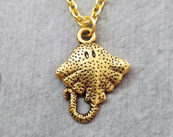 Stingray Necklace VERY SMALL Stingray Jewelry Stingray Charm Necklace Sting Ray Pendant Necklace Bridesmaid Necklace Animal Jewelry Gift
