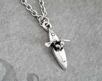Kajak Halskette kleine Kajak Charme Neckace Kajak Paddler Halskette Ruderboot Halskette Boot Schmuck Ruder Team-Geschenk-Sport-Halskette
