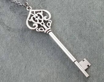 Key Necklace Victorian Key Pendant Necklace Skeleton Key Charm Necklace Vintage Key Antique Key Bridesmaid Necklace Teenage Girl Steampunk