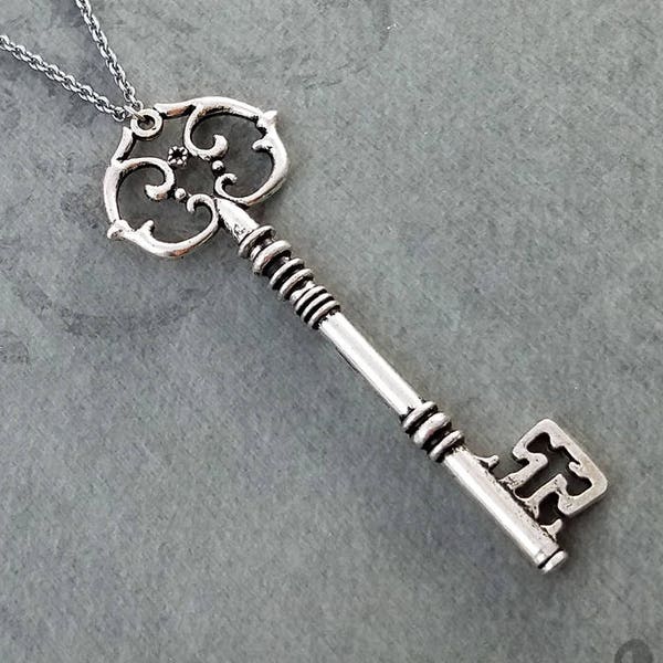 Key Necklace Victorian Key Pendant Necklace Skeleton Key Charm Necklace Vintage Key Antique Key Bridesmaid Necklace Teenage Girl Steampunk