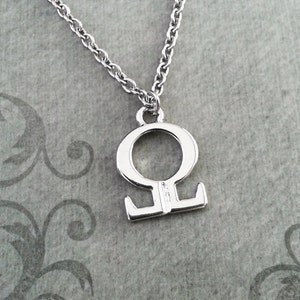 Omega Kette kleine griechische Buchstabe Halskette griechischen Alphabet Halskette College Schmuck Sorority Halskette Brüderlichkeit Schmuck Omega Symbol Geschenk