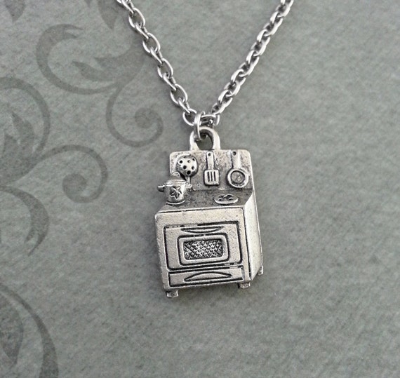 Oven Necklace SMALL Stove Necklace Mother s Day Necklace Chef Gift Cooking Gift for Mom Necklace Baking Jewelry Baking Necklace Baker Gift Etsy Australia