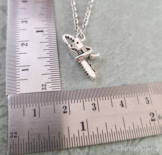 CHAINSAW PENDANT | SILVER | 悪魔のいけにえ し Chainsaw Man Pendant – Head Handcrafted in Sterling Silver