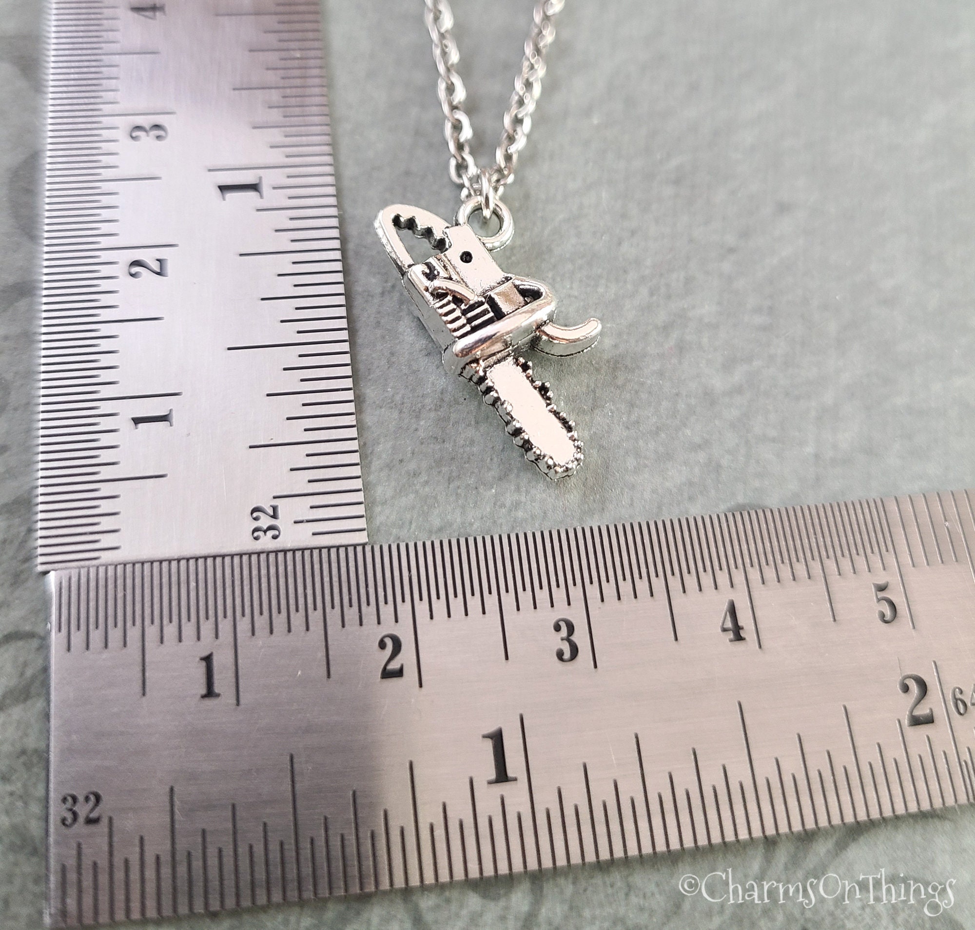 CHAINSAW PENDANT | SILVER | 悪魔のいけにえ し CHAINSAW PENDANT | SILVER | 悪魔のいけにえ し - メルカリ