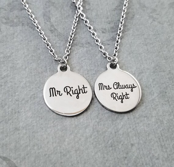 Husband and wife necklace set online