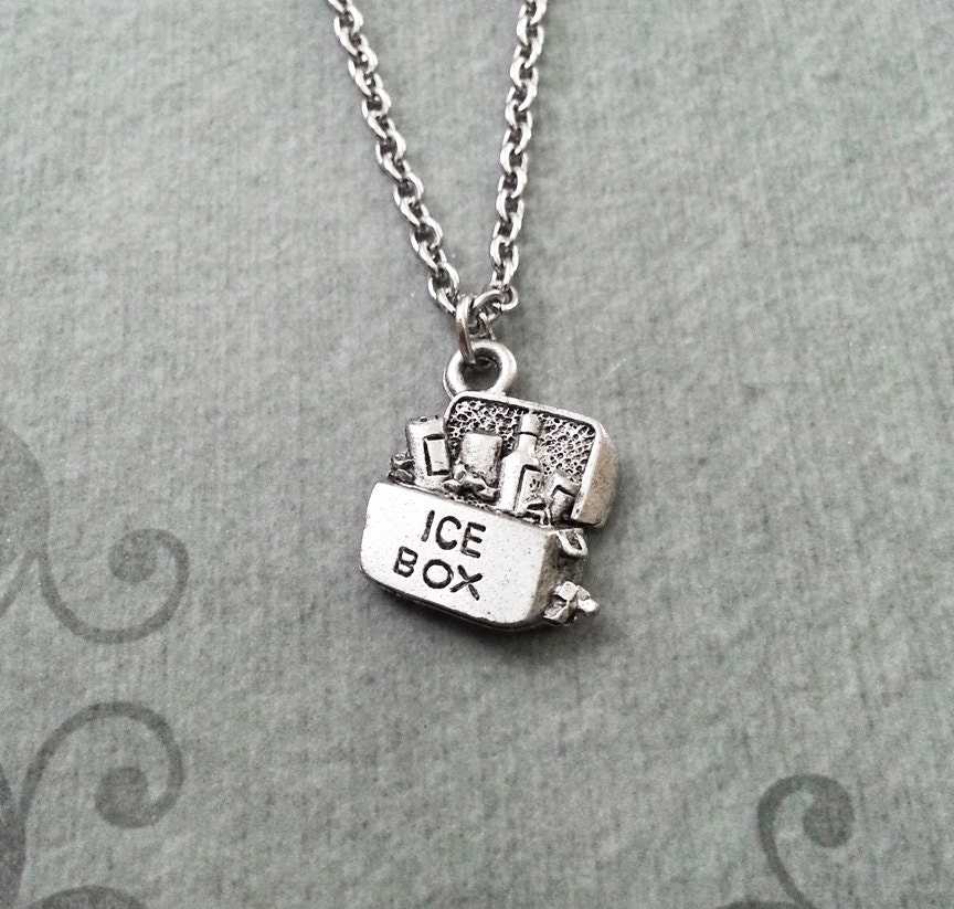 Icebox letter pendant hotsell