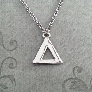 Delta Halskette kleine griechische Buchstabe Halskette griechischen Alphabet Halskette College Schmuck Sorority Halskette Brüderlichkeit Schmuck Delta Symbol Geschenk