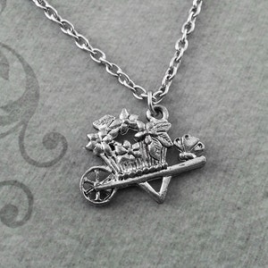 Schubkarre Kette sehr kleine Silber gepflanzt Schubkarre Schmuck Mutter Tag Halskette Mom Schmuck Gartenarbeit Blume Warenkorb Halskette