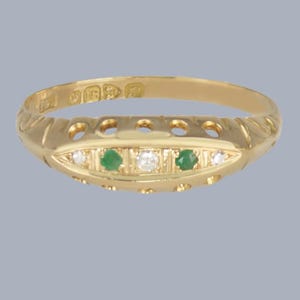 Antique Emerald and Old Cut Diamond Five-Stone Ring – 18ct Gold – Chester 1915 Hallmarked