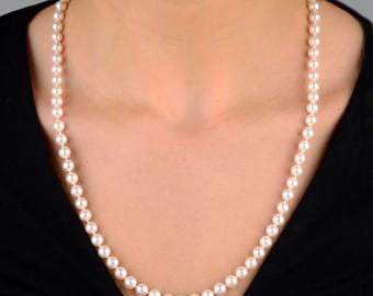 Tiffany & Co. Pearl Necklace Vintage 1994 Single Strand With