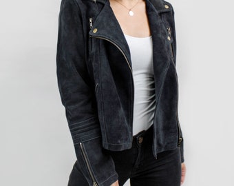 Handgefertigte Damen Navy Wildleder Bikerjacke | Weiche Wildlederjacke für Damen mit klassischem gestepptem Detail in dunkelblau | Muttertagsgeschenk