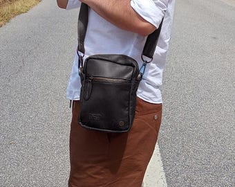 ショルダーバッグ ALLDAY MIDDLE CROSS BAG BLACK ALL-DAY MIDDLE CROSS BAG (BLACK) - OTVA STORE