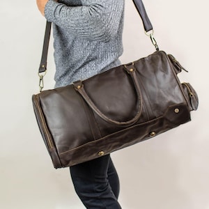 MAHI Leder-Reisetasche als Wochenend/Übernachtungs/Sporttasche in Vintage-Braun