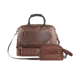 Personalisierte Leder Reisetasche Geschenkset mit Kulturbeutel | Benutzerdefinierte Monogramm Reiseset für ihn | Herren Leder Weekender und passendes Dopp Kit