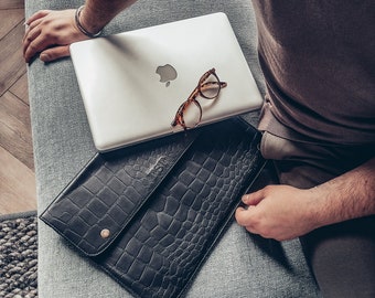希少！ブラックFRETAG F401 SLEEVE for11 MacBook Full Grain Leather MacBook Sleeve Case - Midnight Black