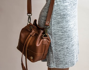 Personalized Leather Mini Bucket Bag with Drawstring – Classic Cross Body Bag in Vintage Brown Handmade in Full Grain Leather by MAHI