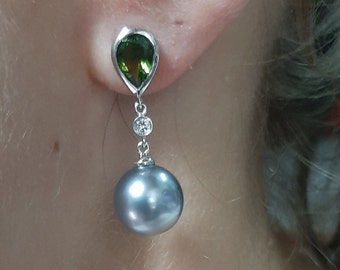 thaiti pearls earrings with tourmaline and diamonds made of 18k white gold