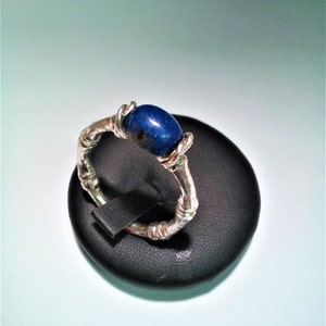 lapis lazuli ring cabochon bamboo form made of 925 silver