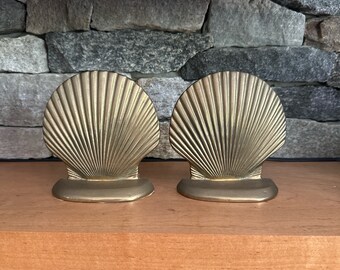 Vintage Brass Scallop Shell Pair of Bookends | Coastal Decor | Library | Beach House | Set Design | Home Staging