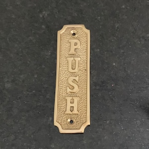 Enseigne de porte PUSH en laiton coulé | Laiton moulé | Fini laiton poli ou laiton antique | Plaque de porte | millésime | À l&#39;ancienne