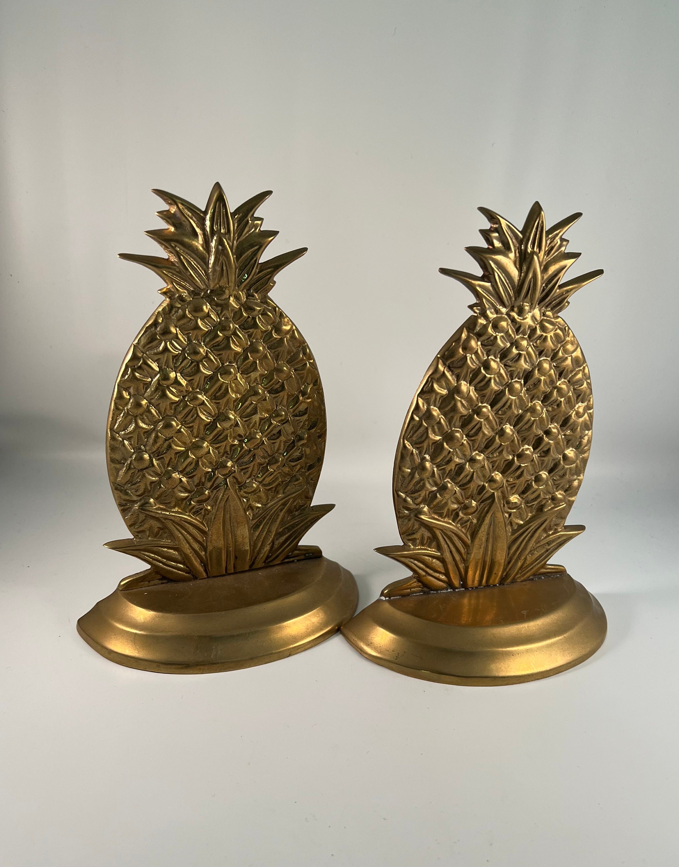 20cm Pair Of Golden Pineapple Bookends With Distressed Finish Art Deco H 