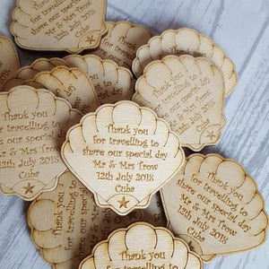 Beach wedding favours; wedding decor ; beach themed favours; wooden wedding favours; personalised favours; nautical wedding decor; beach