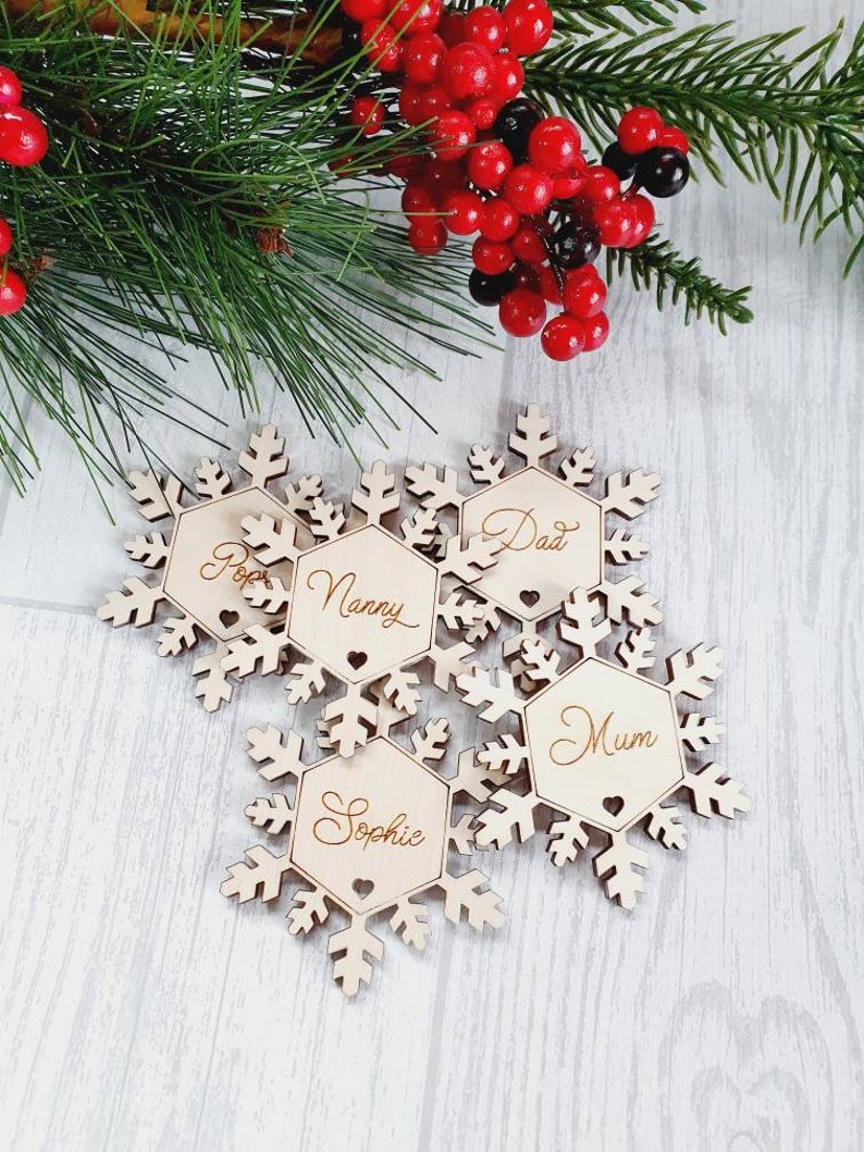 Snowflake placement names, wedding placement names, winter wedding, snowflake favours, party favours, Christmas decorations, table decor image 3