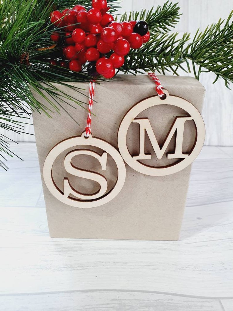 Custom Gift Tags, Initial Gift Tags, Wooden Gift Decor, Hanging Round Tag, Letter Ornament, Favour Tags, Personalised Gift Tags, Wood Letter image 5