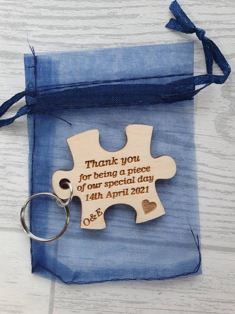 Jigsaw wedding favors, wedding favors, jigsaw puzzle piece keyrings, jigsaw keyrings, puzzle piece keyring, party favours, gifts mementos 