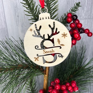 Adorno inicial, etiqueta de regalo inicial, decoración navideña, etiqueta de regalo, hogar y decoración, bola de navidad, árbol de Navidad, adorno de cartas, etiquetas de favor,