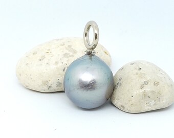 Blue-gray Tahitian Pearl Pendant with Circle Bail 15.5mm